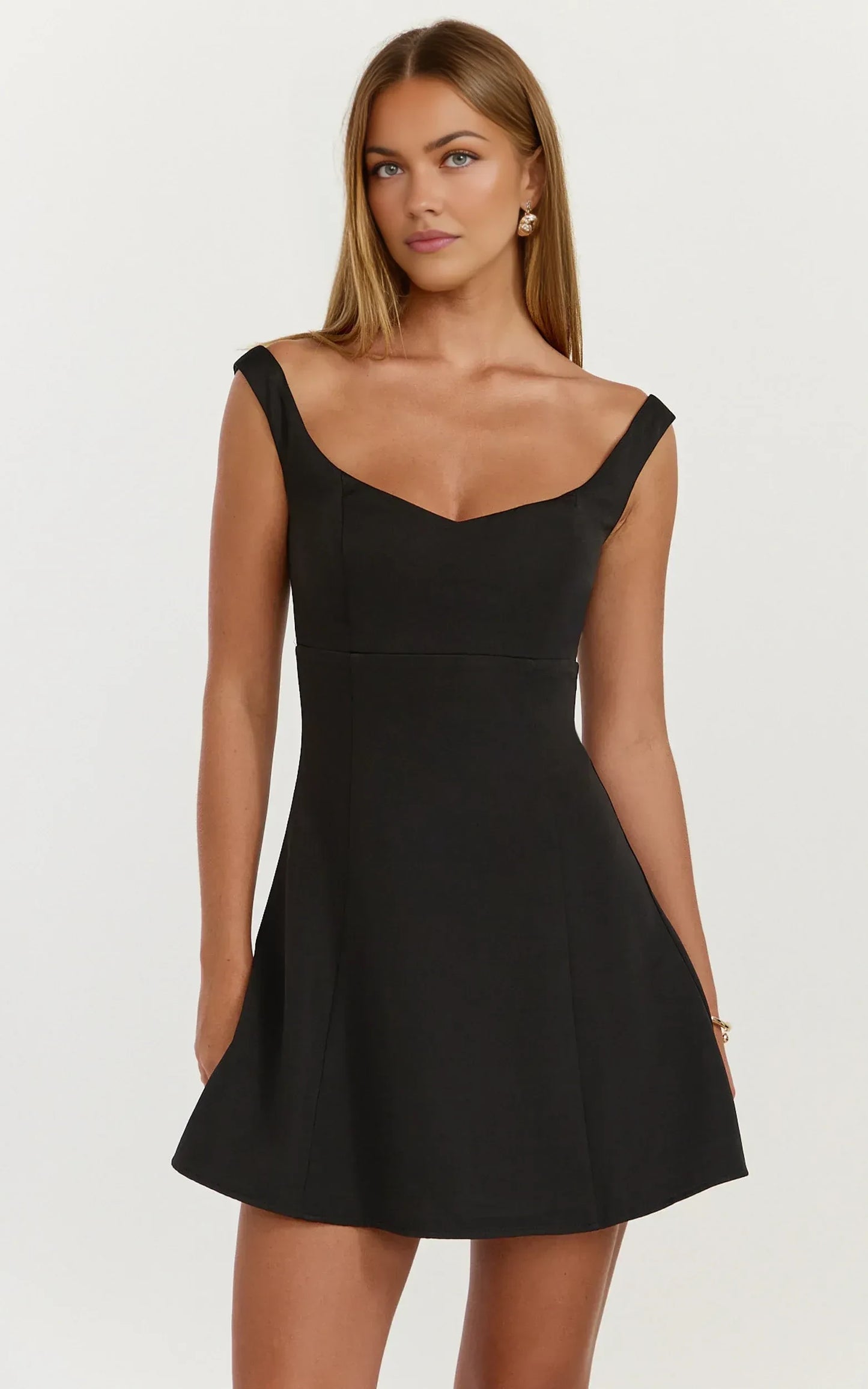 Chic A-Line Sweetheart Off-Shoulder Cap Sleeve Zipper Back Mini Homecoming Dresses for Parties