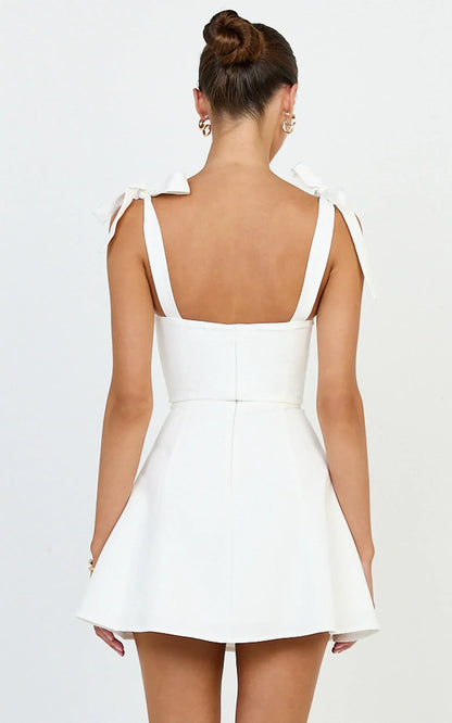 Chic A-Line Sweetheart Tie-Shoulder Sleeveless Open Back Mini Homecoming Dresses