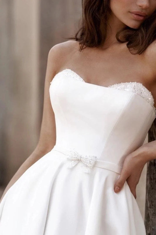 Classic Ball Gown Sweetheart Strapless Zipper Back Train Length Wedding Dress