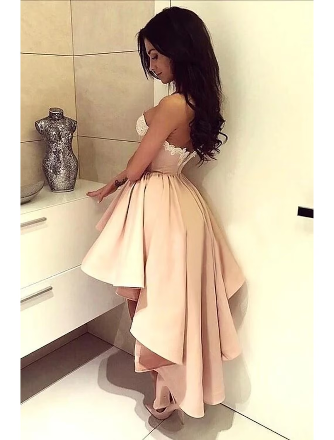 Elegant A-Line Sweetheart Satin Asymmetrical Backless Appliqued Cocktail Dress.