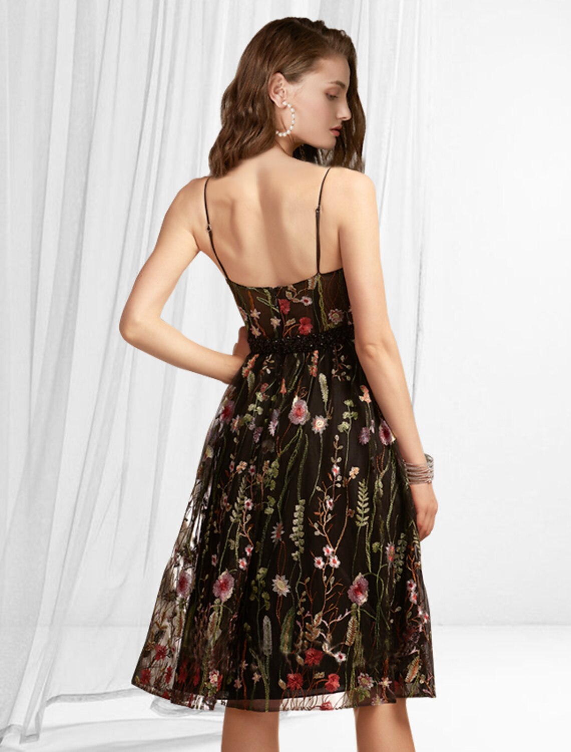 Elegant A-Line V-Neck Boho Lace Pattern Knee-Length Cocktail Dress.