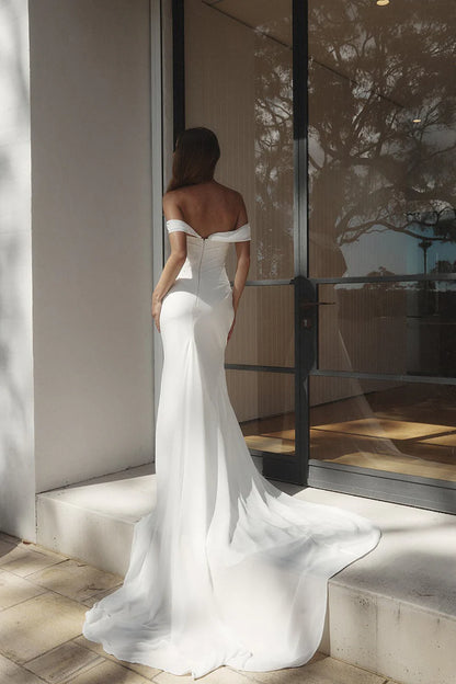 Elegant Mermaid Off Shoulder Short Sleeve Zipper Back Train Length Wedding Dress