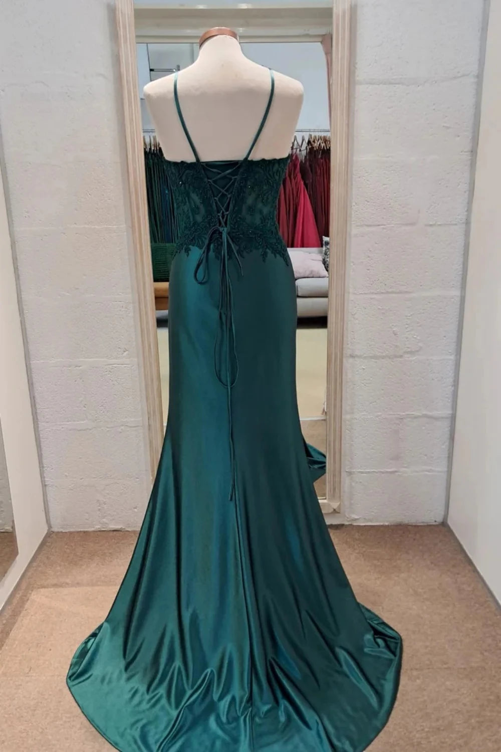 Elegant Mermaid Sweetheart Spaghetti-Strap Lace-Up-Back Lace-Appliqué High-Slit Train Evening Dress