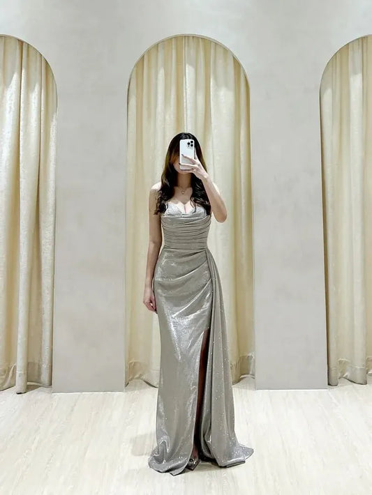 Elegant Mermaid Sweetheart Spaghetti-Strap Slit Champagne Glitter Floor-Length Prom Gown.