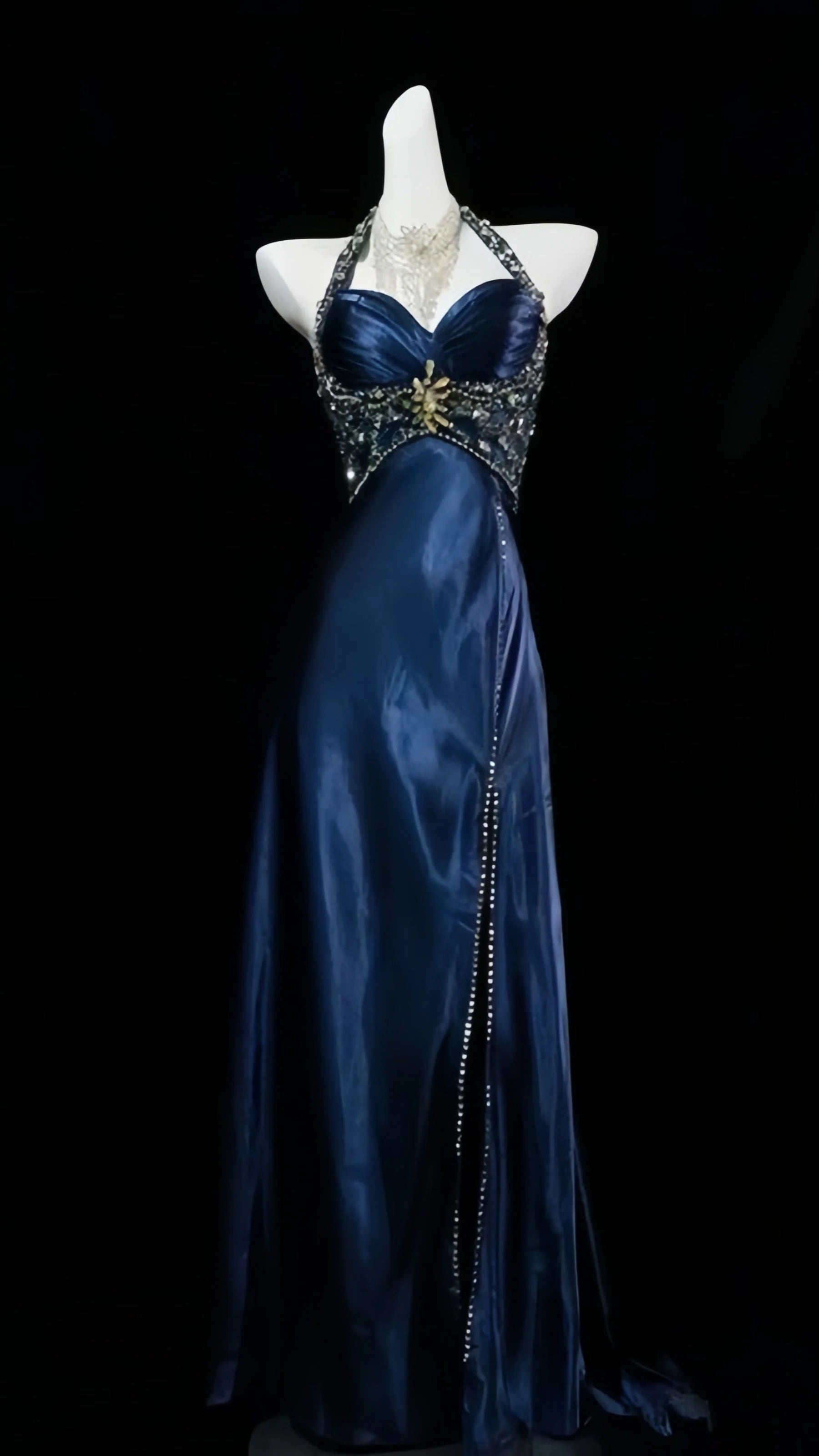 Elegant Navy Blue Mermaid Halter Sweetheart Lace-Beaded High-Slit Prom Dress.