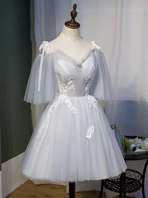 Elegant Strappy Tulle A-Line Short Grey Homecoming Party Dress.