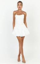 Elegant A-Line Strapless Sweetheart Lace-Up Back Mini Homecoming Dress for Parties