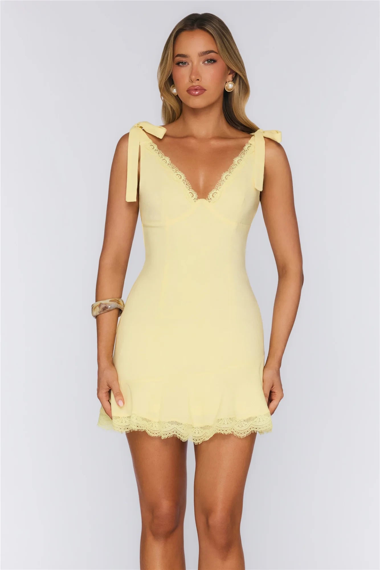 Elegant Fit-and-Flare Lace-Trimmed V-neck Tie-Shoulder V-back Mini Homecoming Dresses