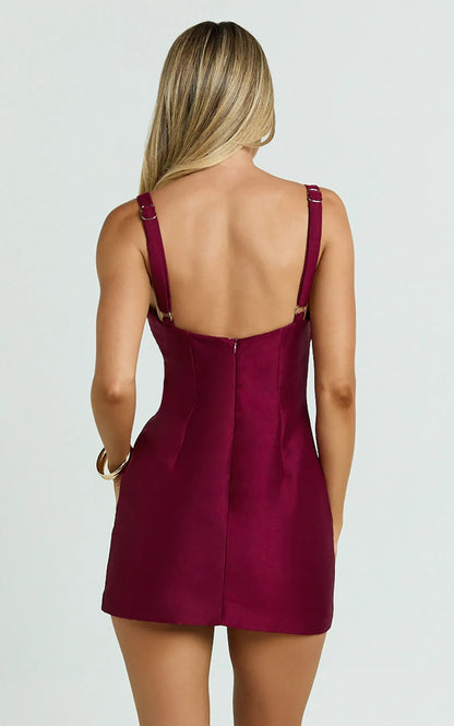 Elegant Fit and Flare Square Neck Sleeveless Low Back Mini Homecoming Dress with Adjustable Straps