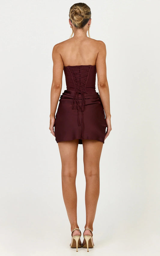 Burgundy Satin Sheath/column Straight Neck Back Zip Short Dress