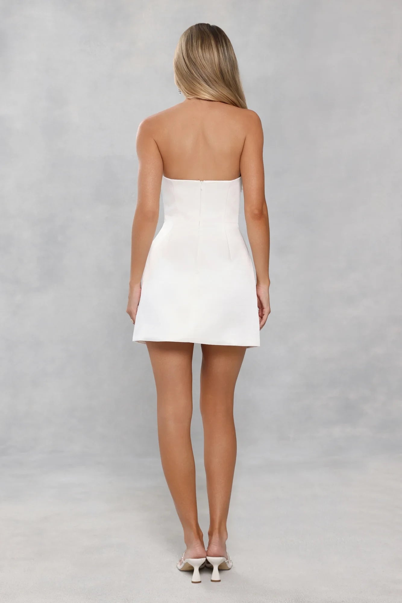 Elegant Strapless A-Line Sleeveless Zipper Back Mini Homecoming Dresses with Sequin Appliques
