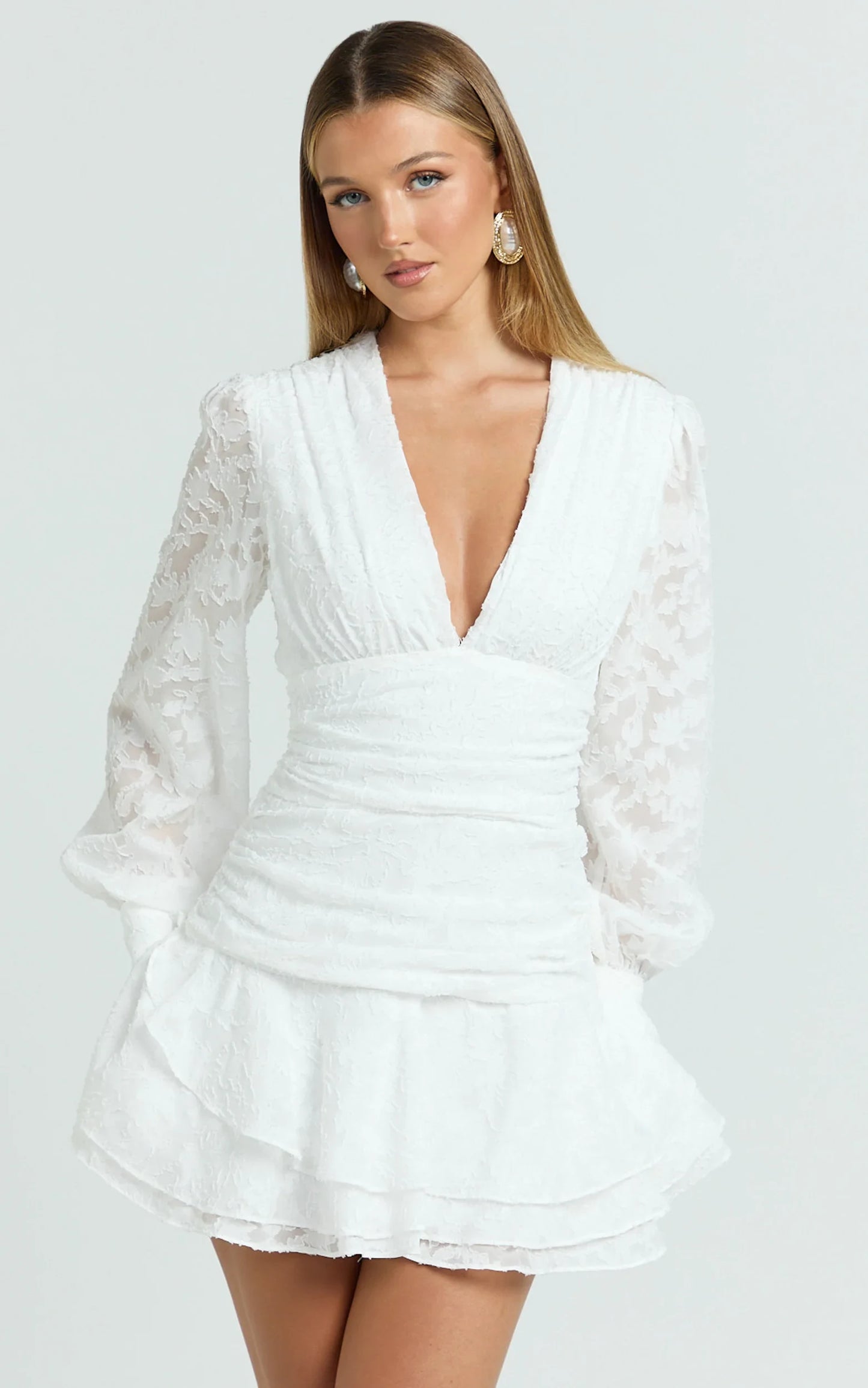 Elegant Textured A-Line Deep V-Neck Long Balloon Sleeve Ruched Back Mini Homecoming Dresses