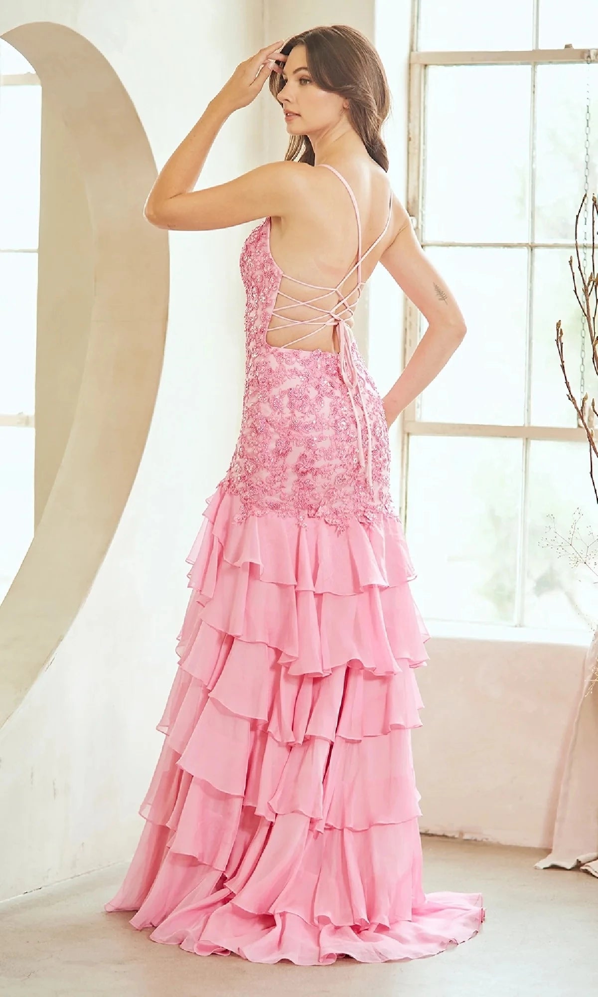 Enchanting Mermaid Scoop-Neck Spaghetti-Strap Crisscross-Back High-Slit Floor-Length Prom Dress