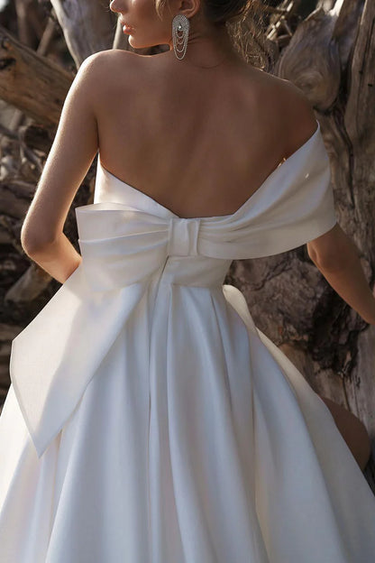 Glamorous A-Line Sweetheart Off-Shoulder Open-Back Train-Length Wedding Dress
