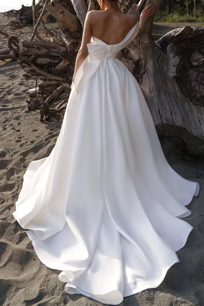 Glamorous A-Line Sweetheart Off-Shoulder Open-Back Train-Length Wedding Dress