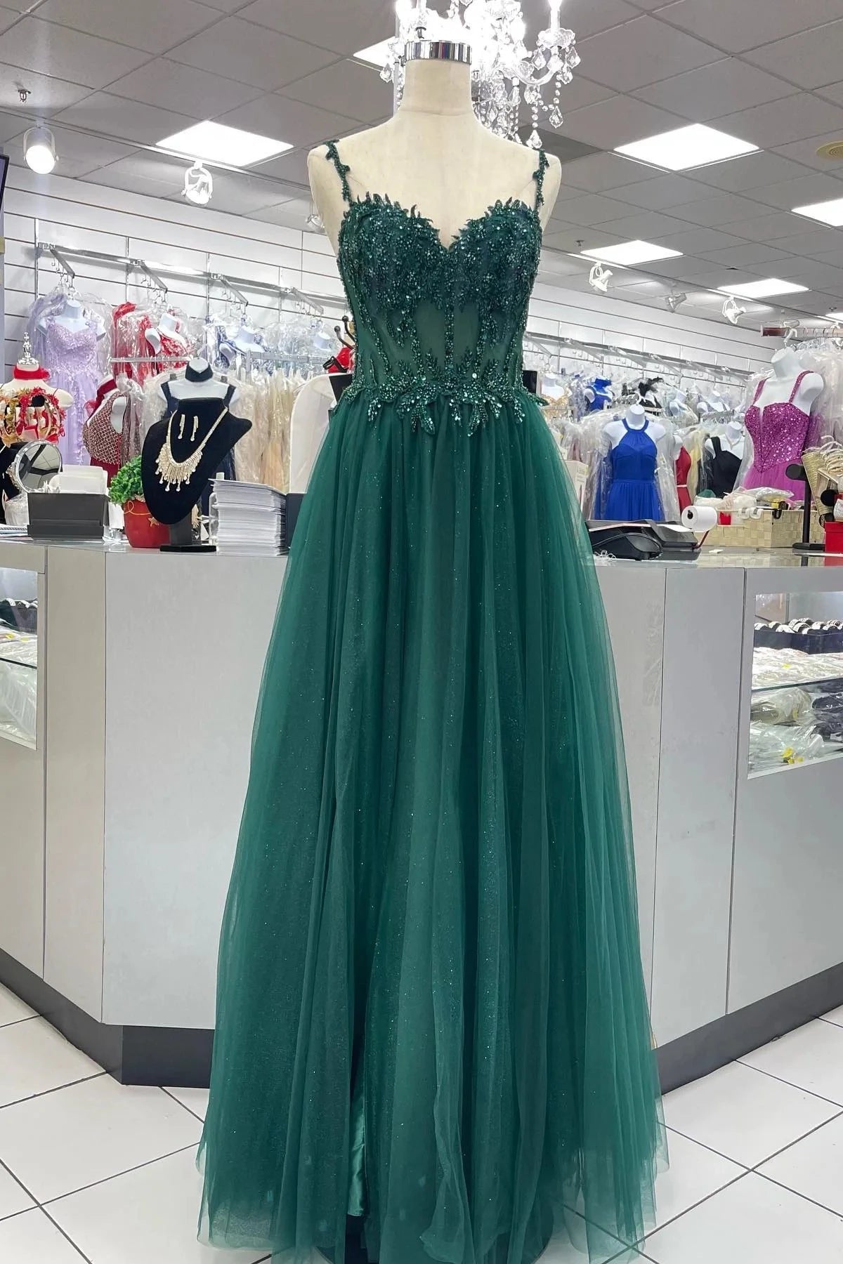 Glamorous A-Line Sweetheart Spaghetti Straps Lace Up Back Floor-Length Emerald Green Beaded Tulle Evening Dresses