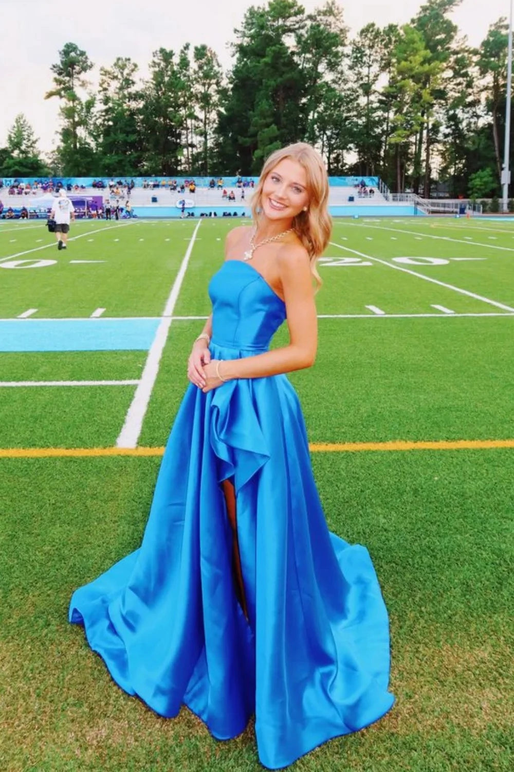 Glamorous Ball-Gown Strapless Sweetheart Open-Back Ruffle High-Slit Train Evening Dress
