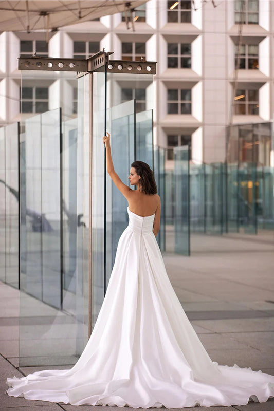 Glamorous Ball-Gown Sweetheart Detachable Puff Sleeve Zipper Back Train Length Wedding Dress