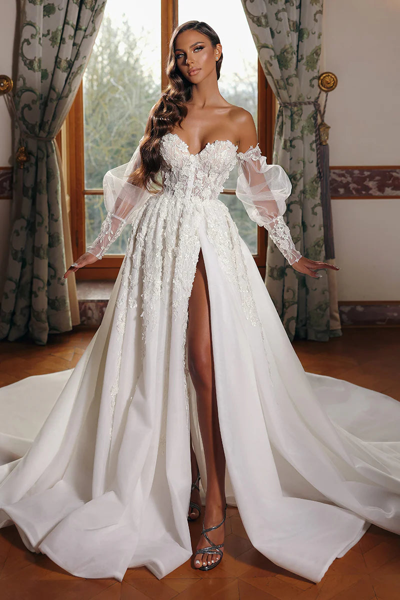Glamorous Ball-Gown Sweetheart Puffed-Sleeve Open-Back Train-Length Wedding Dress