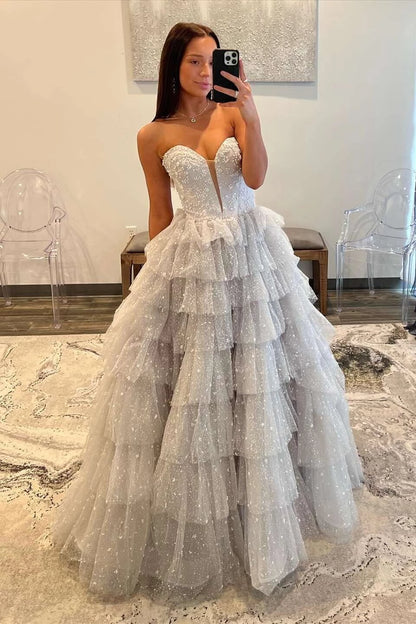 Glamorous Ballgown Strapless Sweetheart Sleeveless Beaded Tiered Tulle Evening Dresses