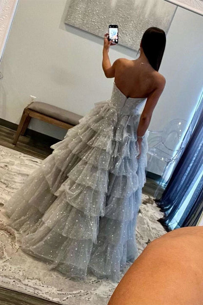 Glamorous Ballgown Strapless Sweetheart Sleeveless Beaded Tiered Tulle Evening Dresses