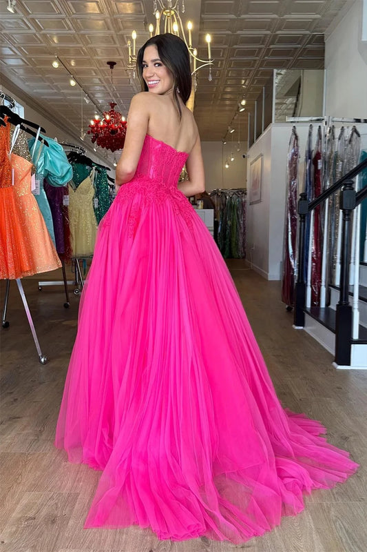 Glamorous Ballgown Strapless Sweetheart Sleeveless Lace Tulle Train Evening Dresses