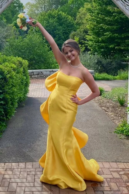 Glamorous Mermaid Strapless Sweetheart Bow-Back Train Evening Dress