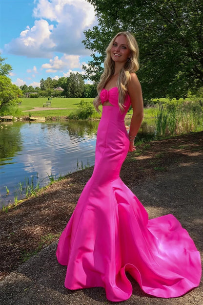 Glamorous Mermaid Strapless Sweetheart Cutout Sleeveless Train Evening Dresses
