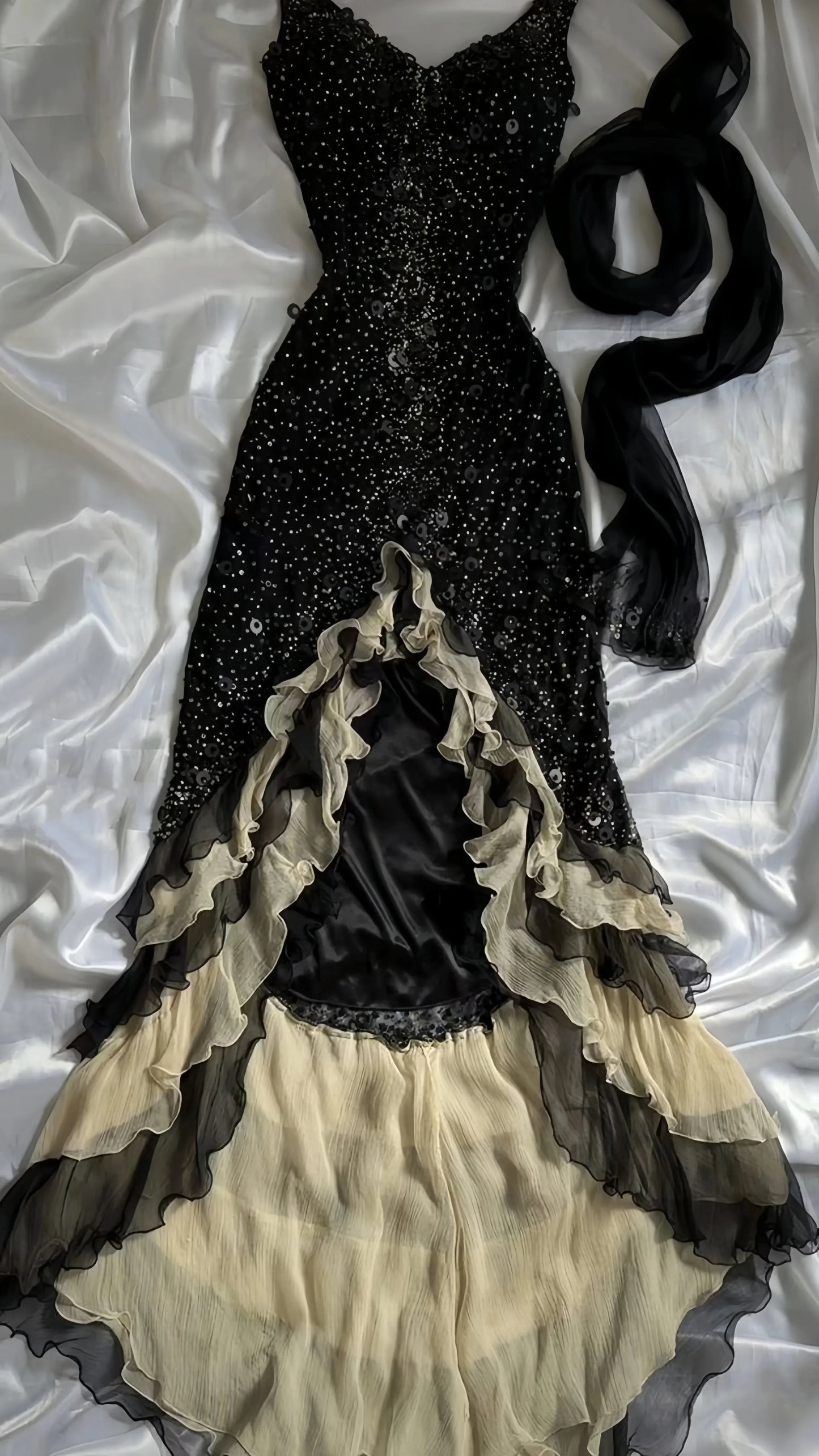 Glamorous Mermaid V-neck Spaghetti-strap Solid-back High-low Ruffled Prom Dress