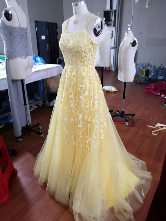 Romantic A-Line Sweetheart Spaghetti Strap Floral Lace Lace-Up Yellow Prom Dress.