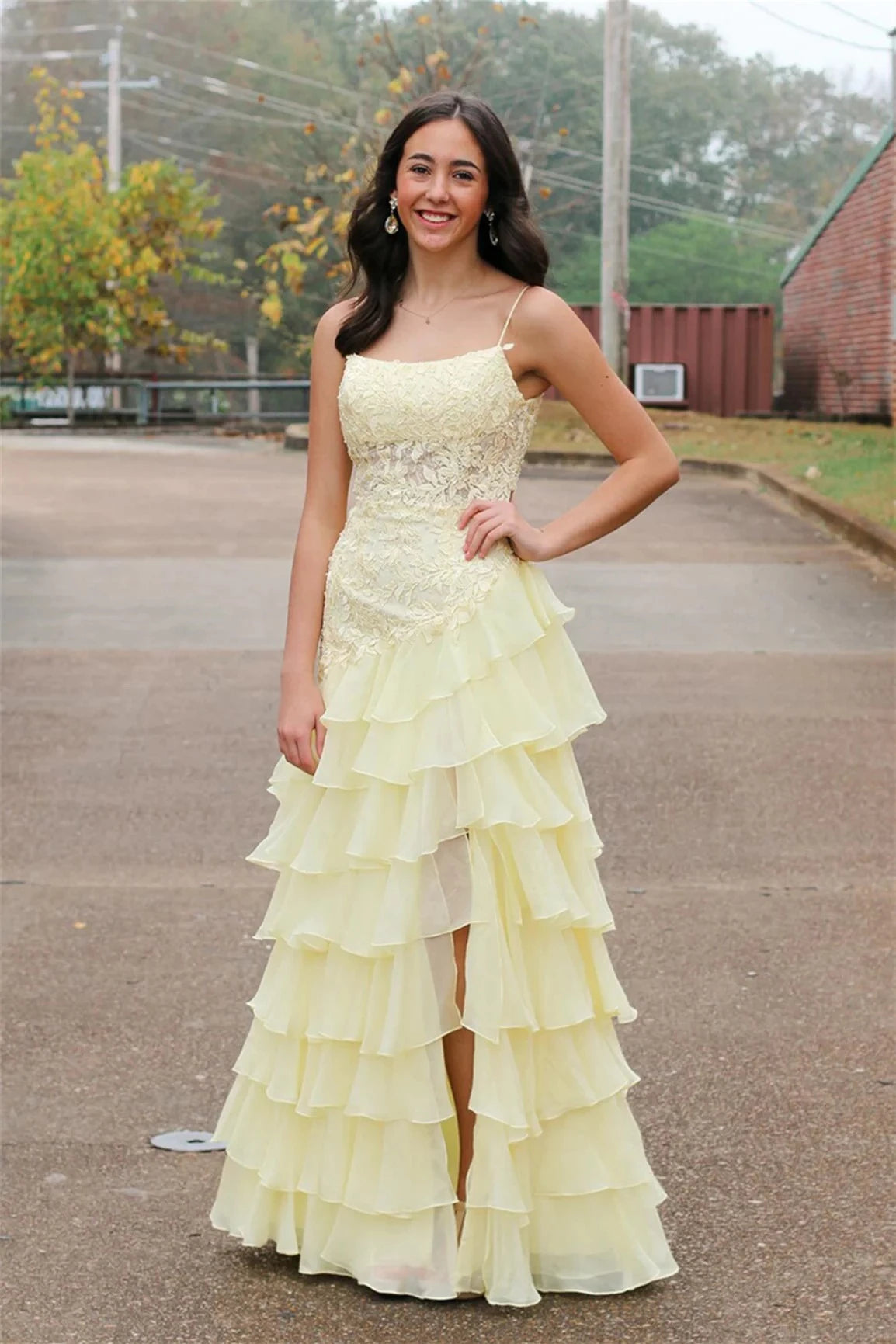 Romantic A-line Square Neck Spaghetti Straps Open Back Tiered Chiffon Floor-length Evening Prom Dress