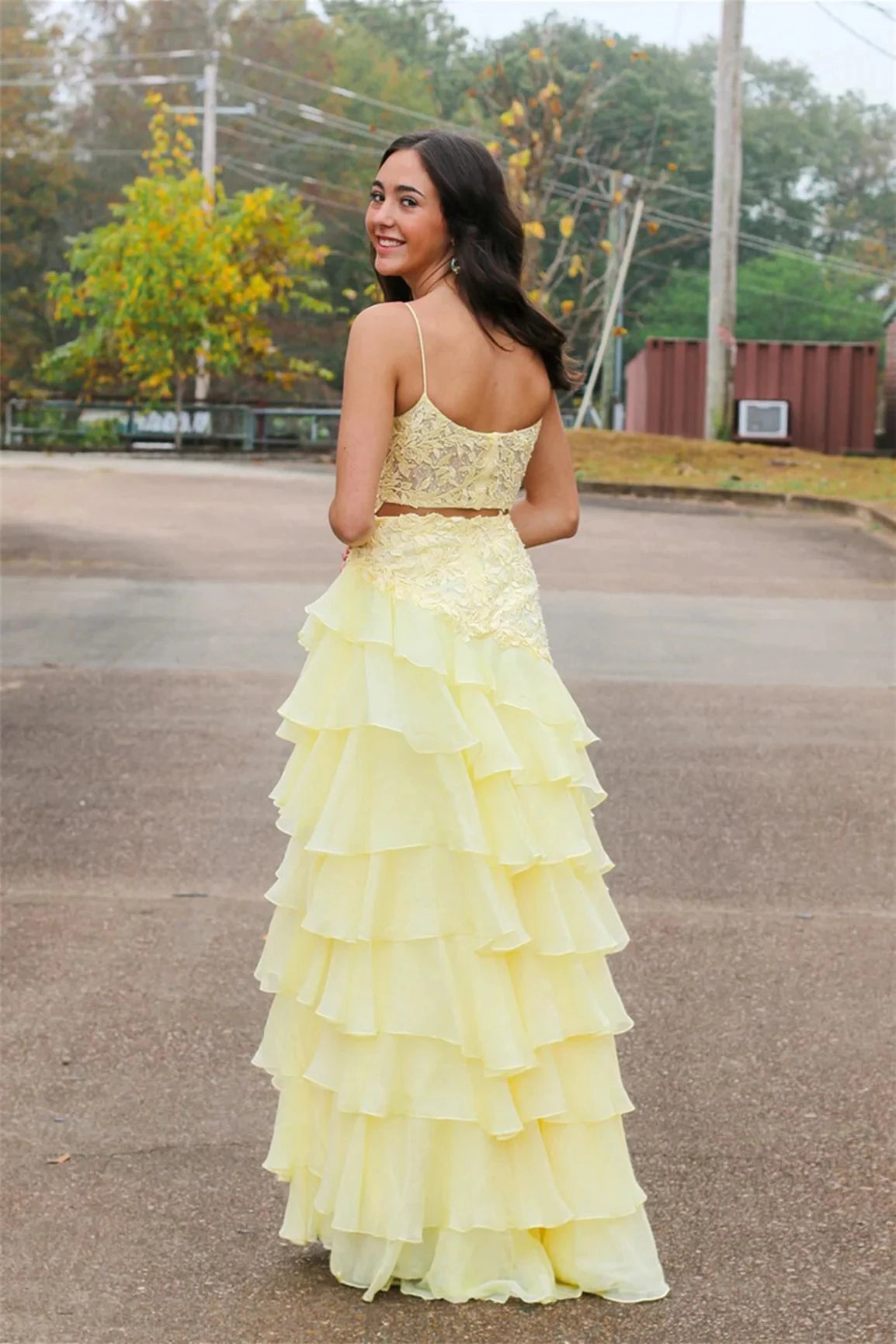 Romantic A-line Square Neck Spaghetti Straps Open Back Tiered Chiffon Floor-length Evening Prom Dress