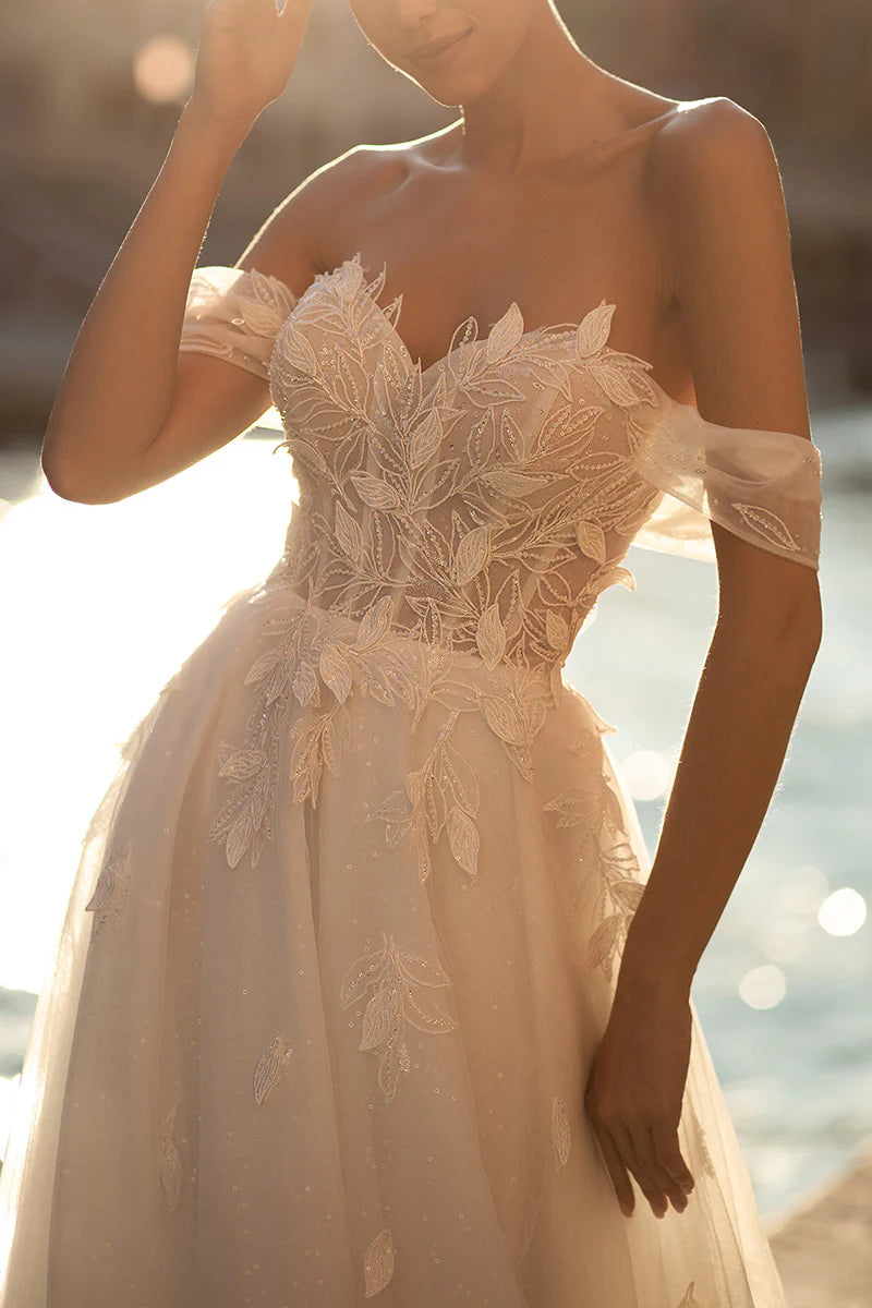 Romantic Ball-Gown Sweetheart Off Shoulder Short Sleeve Zipper Back Train Length Wedding Dress