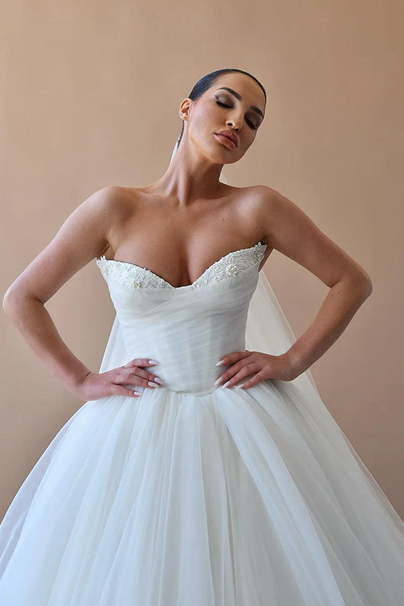 Romantic Ball-Gown Sweetheart Strapless Corset-Back Train-Length Wedding Dress