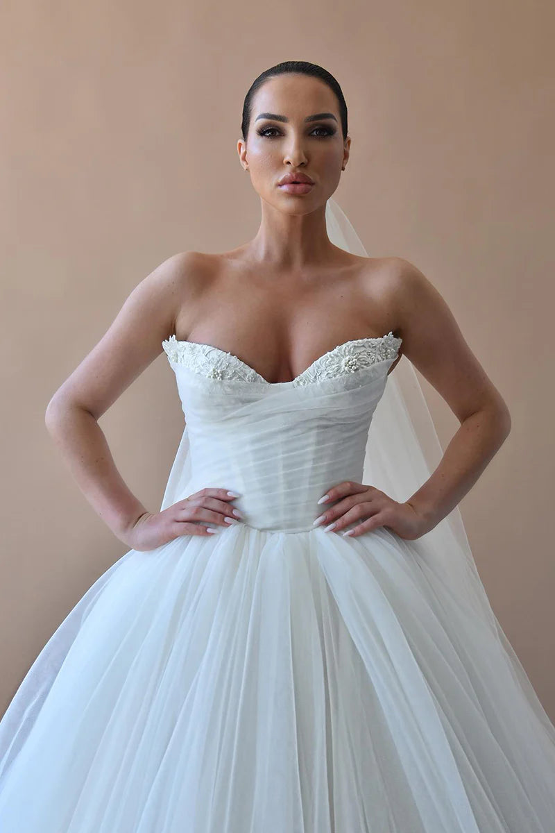 Romantic Ball-Gown Sweetheart Strapless Corset-Back Train-Length Wedding Dress