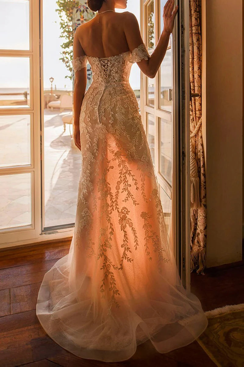 Romantic Mermaid Sweetheart Off-Shoulder Lace-Up-Back Train-Length Wedding Dress