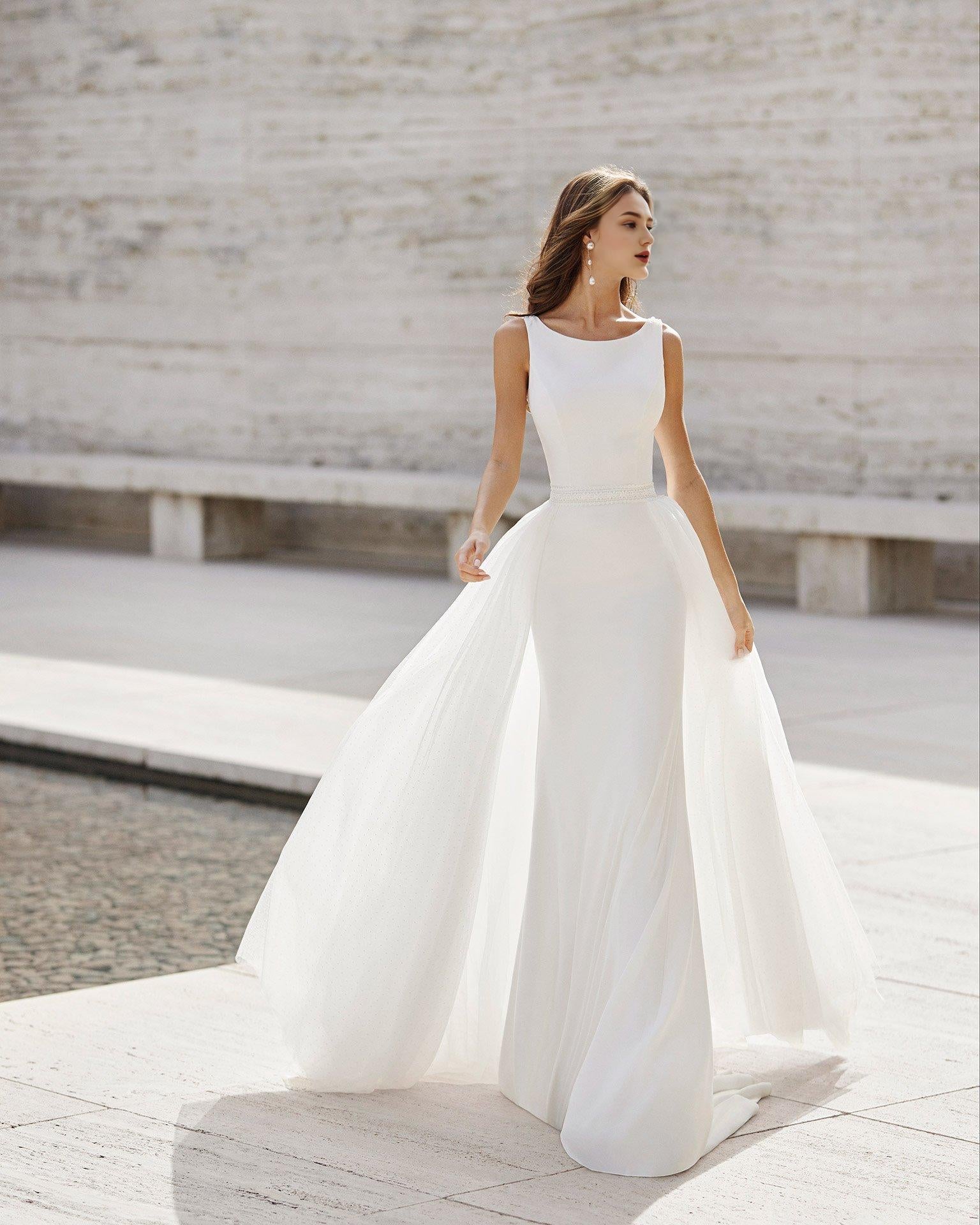 Satin Beach Open Back Mermaid Wedding Dress V-Neck Appliques Court Train.
