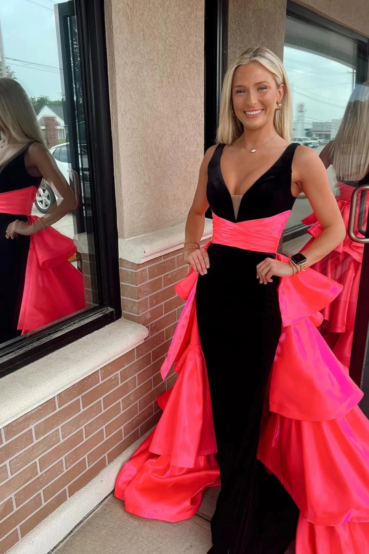Striking Mermaid Deep V-Neck Sleeveless Open Back Sweep Train Black Coral Evening Dresses