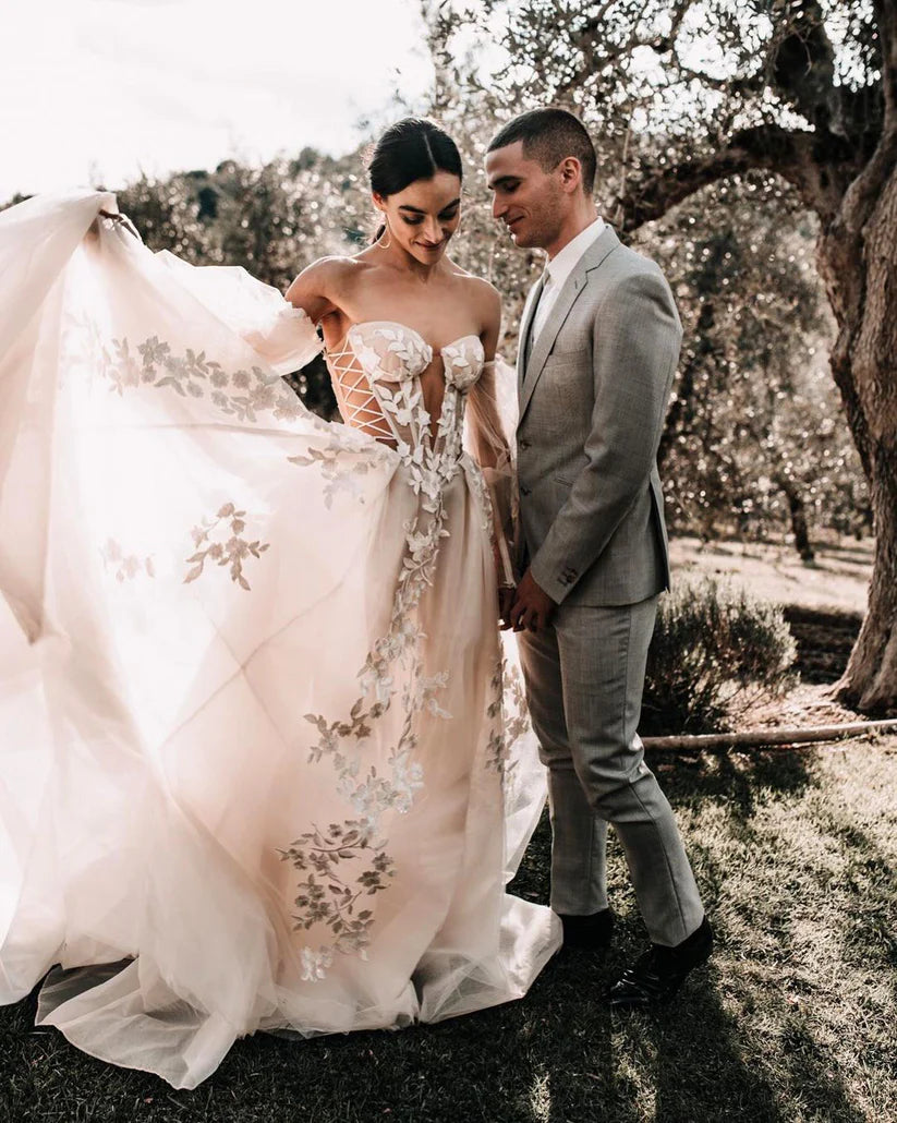 Vintage A-Line Plunge-V-Neck Cap-Sleeve Open-Back Train-Length Wedding Dress