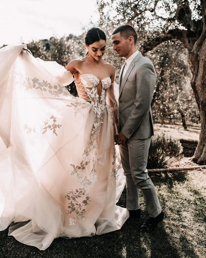 Vintage A-Line Plunge-V-Neck Cap-Sleeve Open-Back Train-Length Wedding Dress
