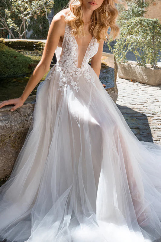 Vintage A-Line Plunge V Neck Sleeveless Lace Back Train Length Wedding Dress