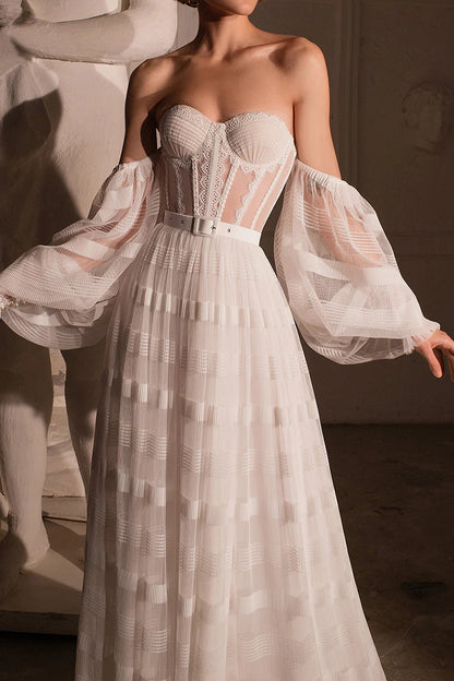 Vintage A-Line Sweetheart Detachable-Puff-Sleeve Lace-Up-Back Train-Length Wedding Dress