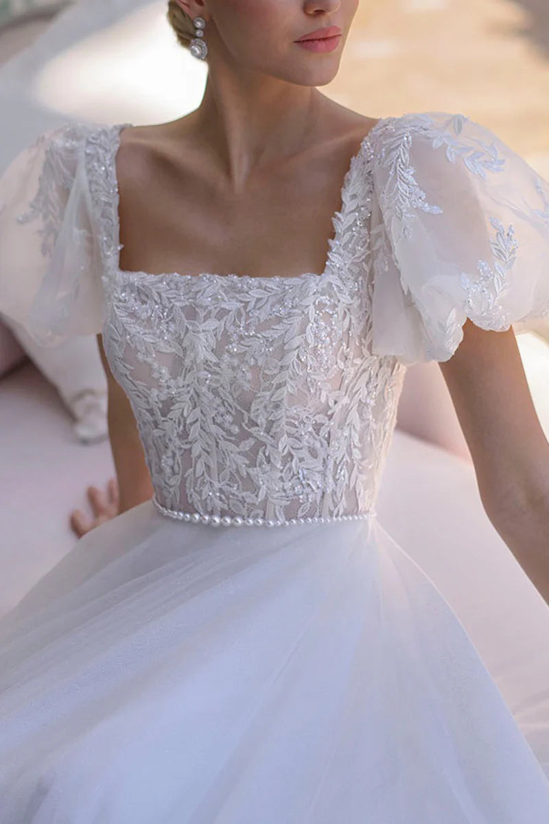 Vintage Ball-Gown Square-Neck Puffed-Short-Sleeve Sheer-Back Chapel Train Wedding Dress