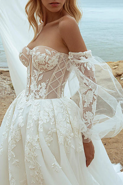 Romantic Ball-Gown Sweetheart Detachable-Puff-Sleeve Lace-Up-Back Train-Length Wedding Dress