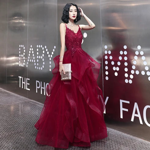 Burgundy Spaghetti Strap Lace Prom Dress V Neck Ruffled Tulle Skirt