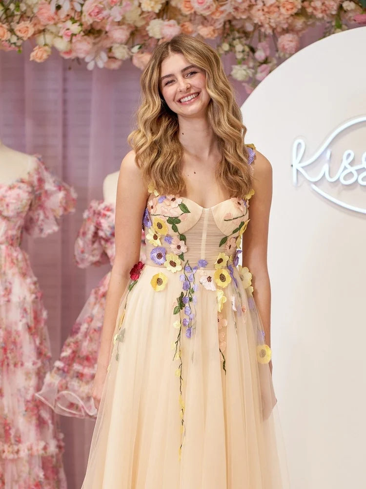 Champagne Tulle A-Line Sweetheart Lace-Up-Back Floor-Length Dress - Aabei Dress