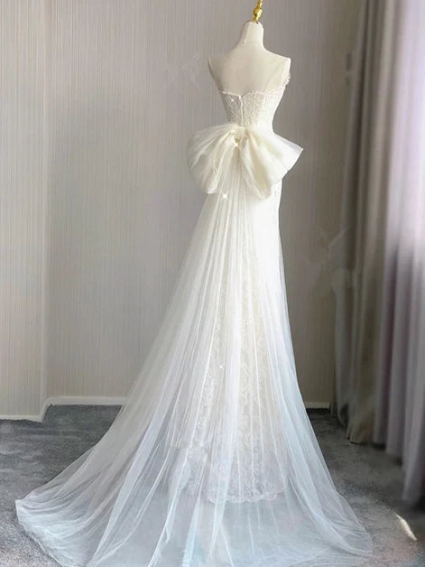 Ivory Lace & Tulle Mermaid Sweetheart V-Back Floor-Length Dress Back View - Aabei Dress