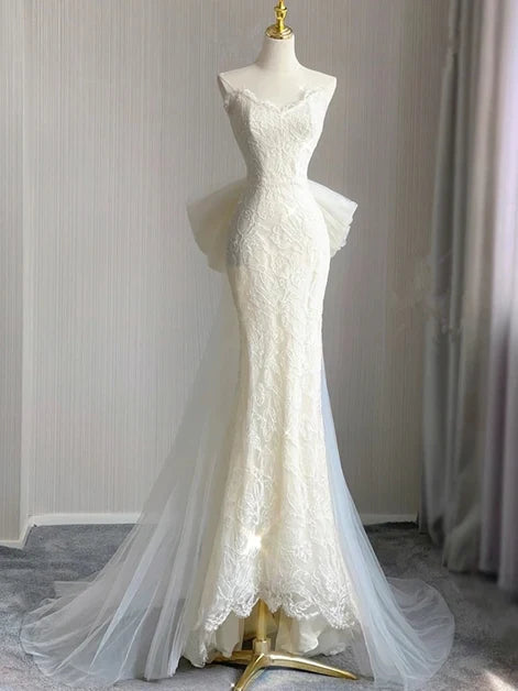 Ivory Lace & Tulle Mermaid Sweetheart V-Back Floor-Length Dress Front View - Aabei Dress