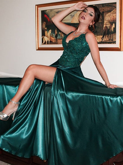 A-Line/Princess  Woven Satin Applique V-neck Sleeveless Sweep/Brush Train Dresses