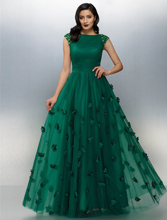 Elegant A-Line Boat Neck Short Sleeve Floral Tulle Gown for Wedding Guests.